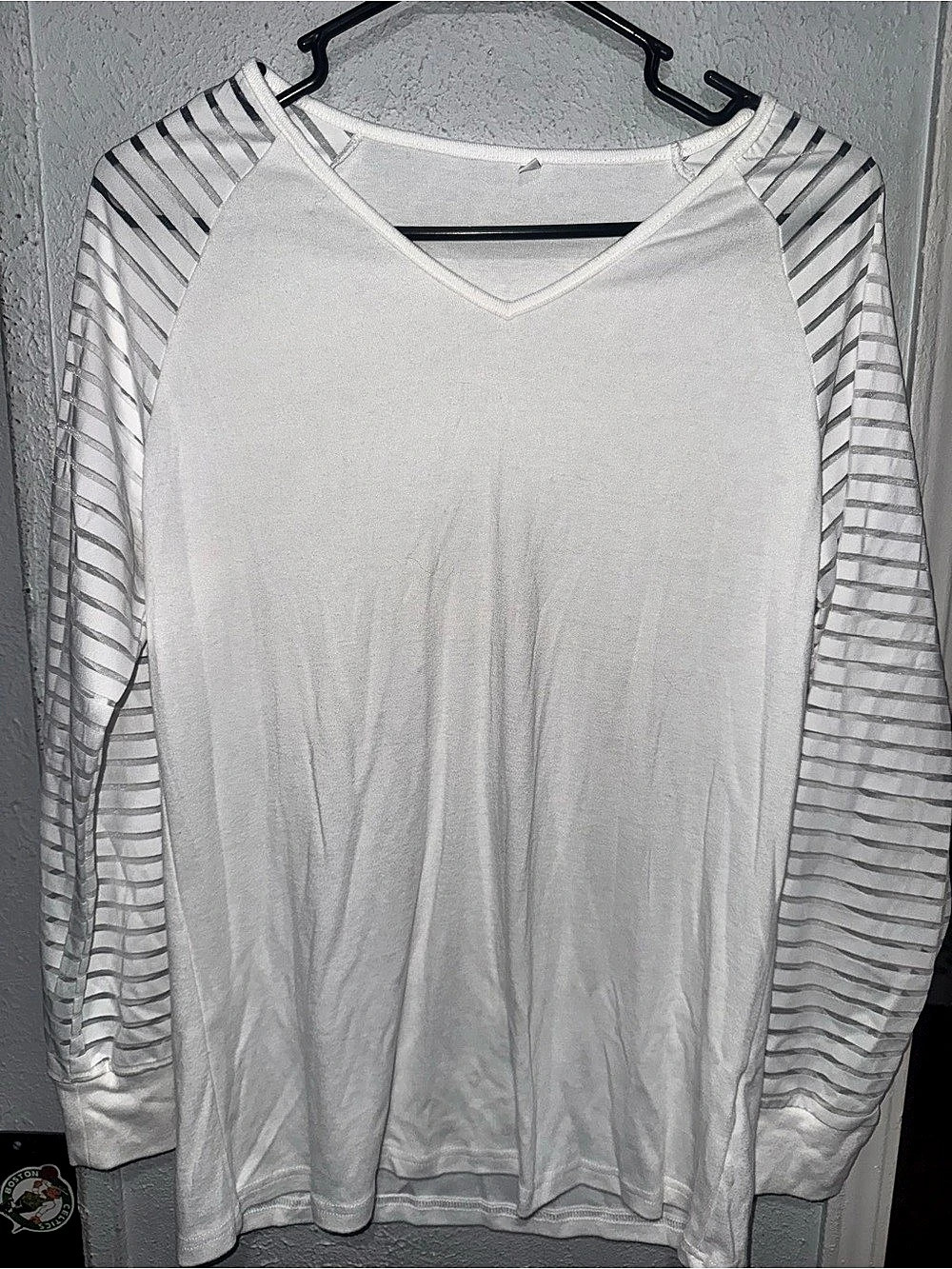 Striped Sleeve Top in White Size Small Like New